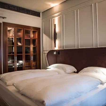 Отель Coolrooms Palacio Villapanes 5 Gl Севилья
